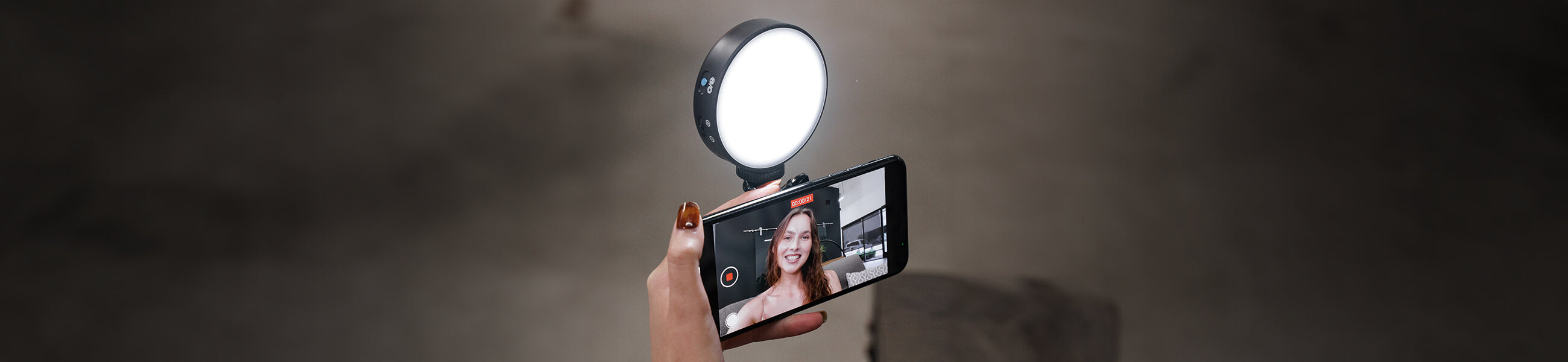 selfie lighting for content creators and vloggers