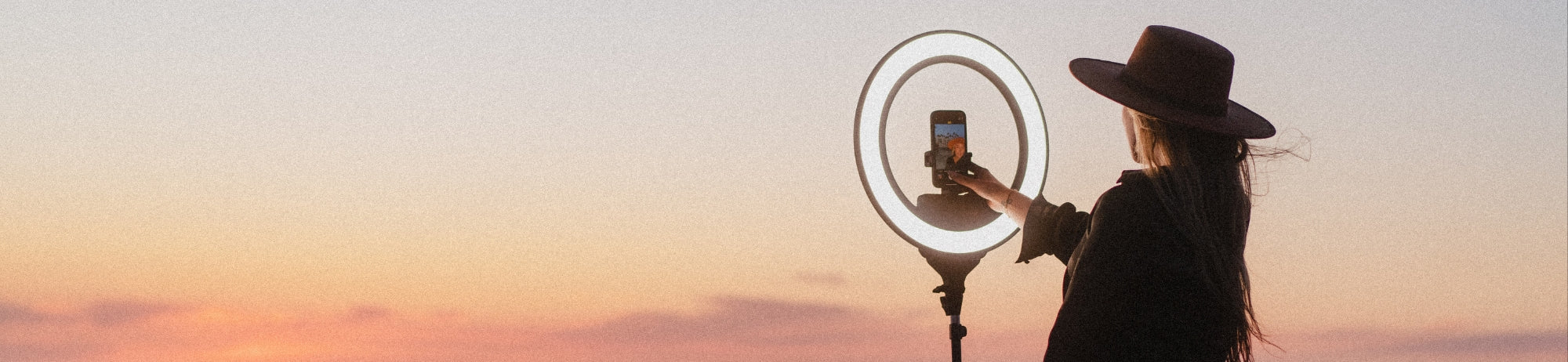 Led Phone Photo Example Smartphone Photography Lights - Best LED Lights For Mobile Photography ...