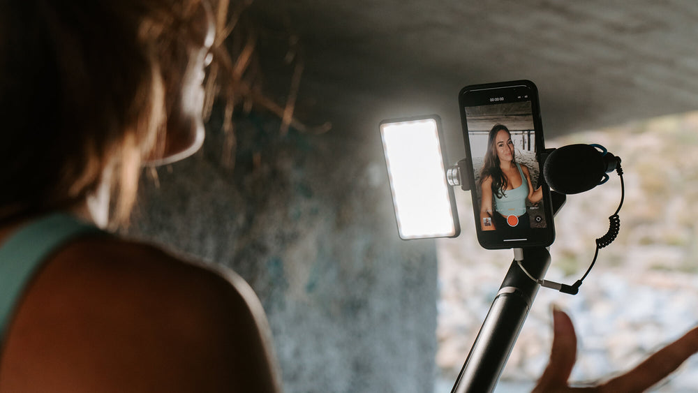 How to Use the Mobile Creator Lighting & Audio Kit: A Step-by-Step Guide