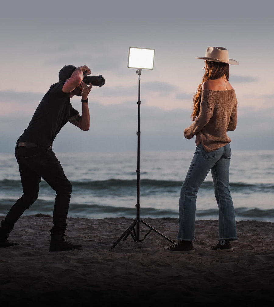 LED Lighting for DSLR Photo & Video Cameras