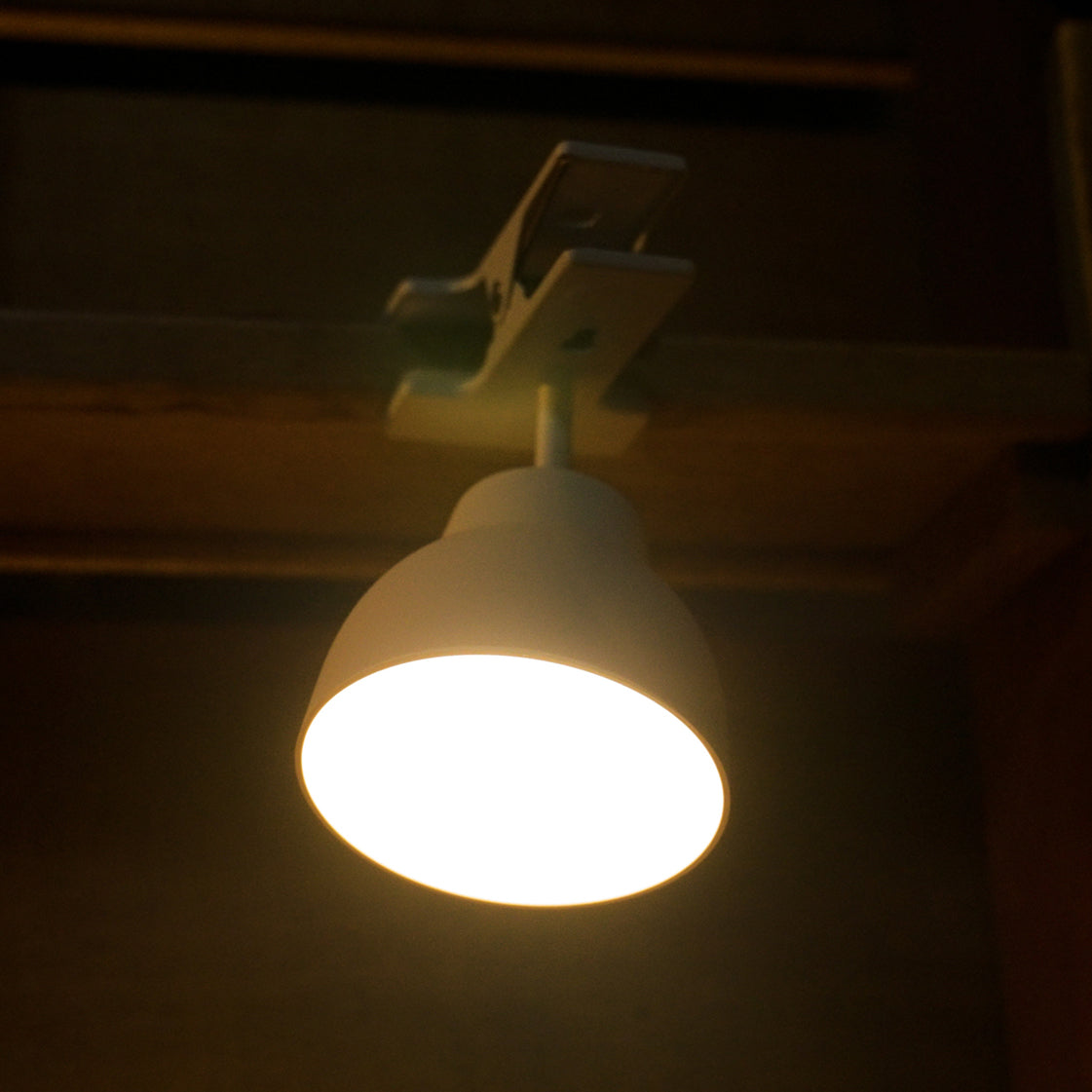 Lume Cube Magnetic LED Reading Lamp - White