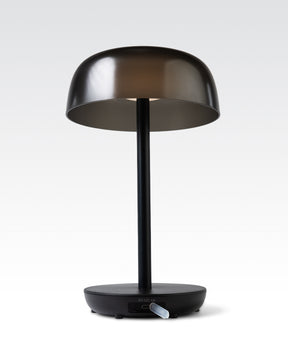 Lume Cube Solar LED Outdoor Table Lamp